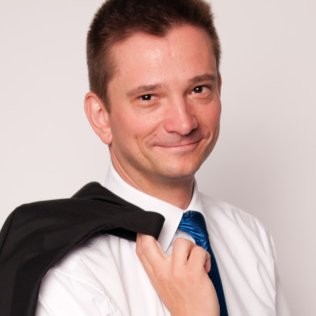 Portrait of Oliver Schulz